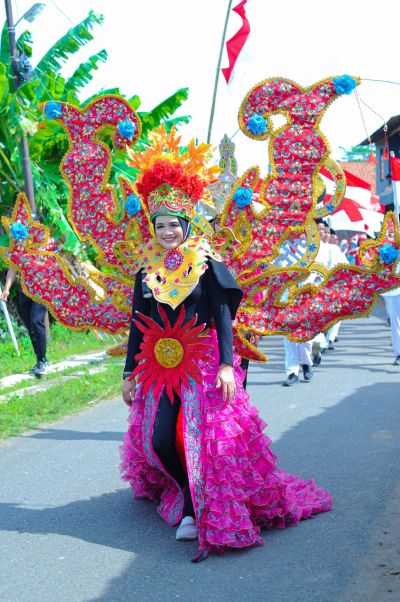 Karnaval HUT-RI ke 77 Desa Tanjungsari  menjadi yang terbaik tingkat kecamatan 